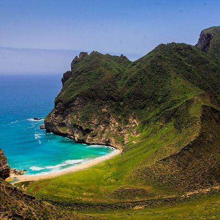 Crowne Plaza Resort Salalah By Ihg Exterior photo The bay of Agios Antonios