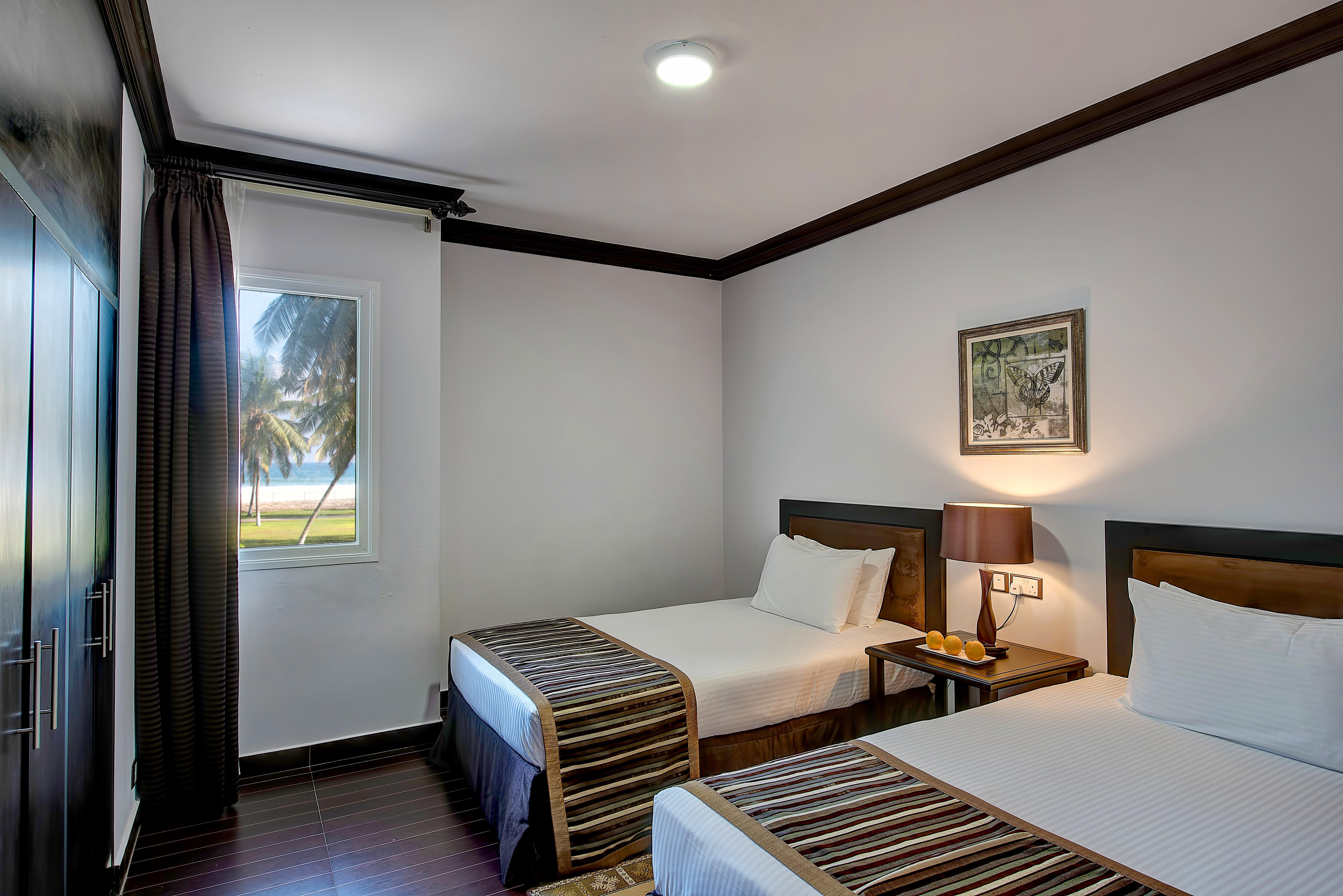 Crowne Plaza Resort Salalah By Ihg Exterior photo Deluxe Room
