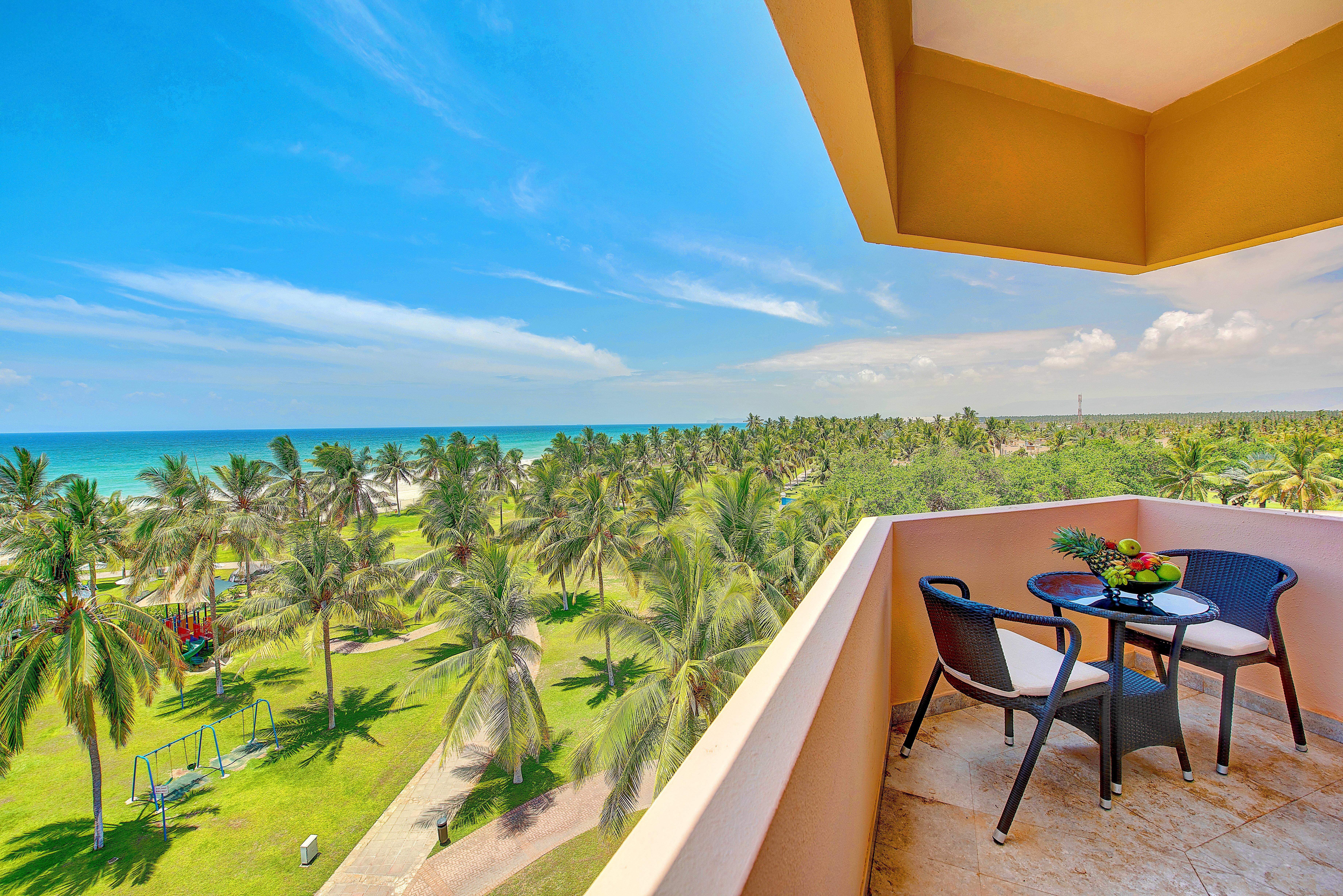 Crowne Plaza Resort Salalah By Ihg Exterior photo Balcony view of the beach